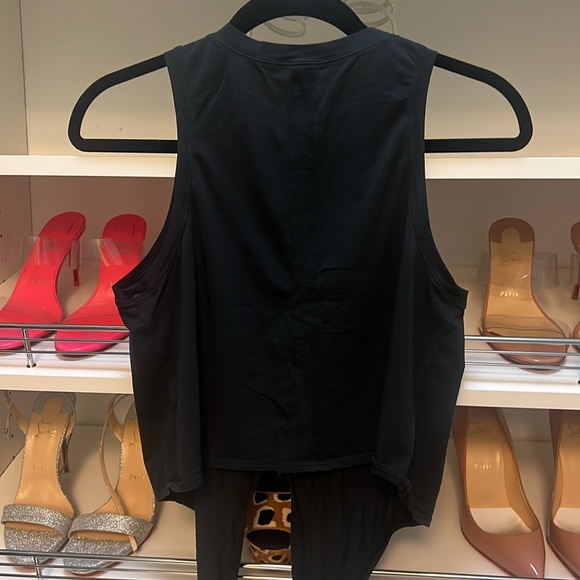 Lululemon Modal-Silk Blend Tie-Front Yoga Tank Top Black Size 6 - Picture 3 of 4